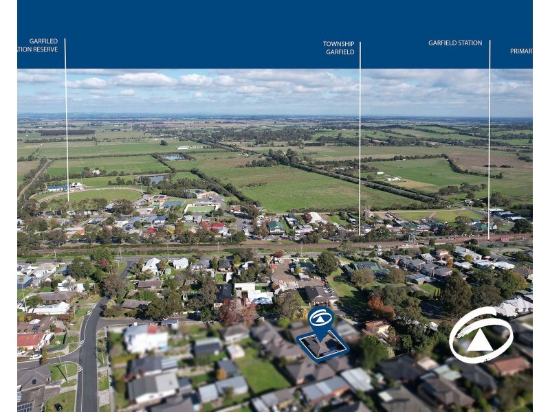 2/4-6 May Court, Garfield VIC 3814