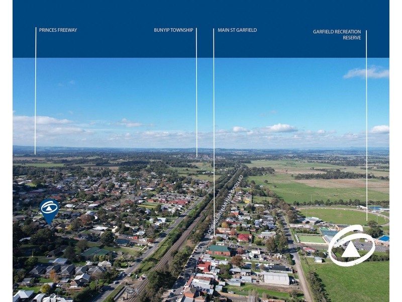 2/4-6 May Court, Garfield VIC 3814