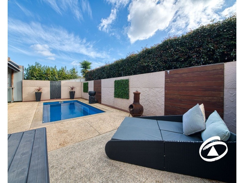 22 Macquarie Circuit, Pakenham VIC 3810