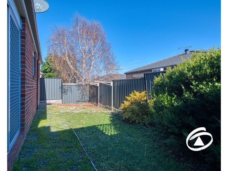32 Sienna Way, Pakenham VIC 3810