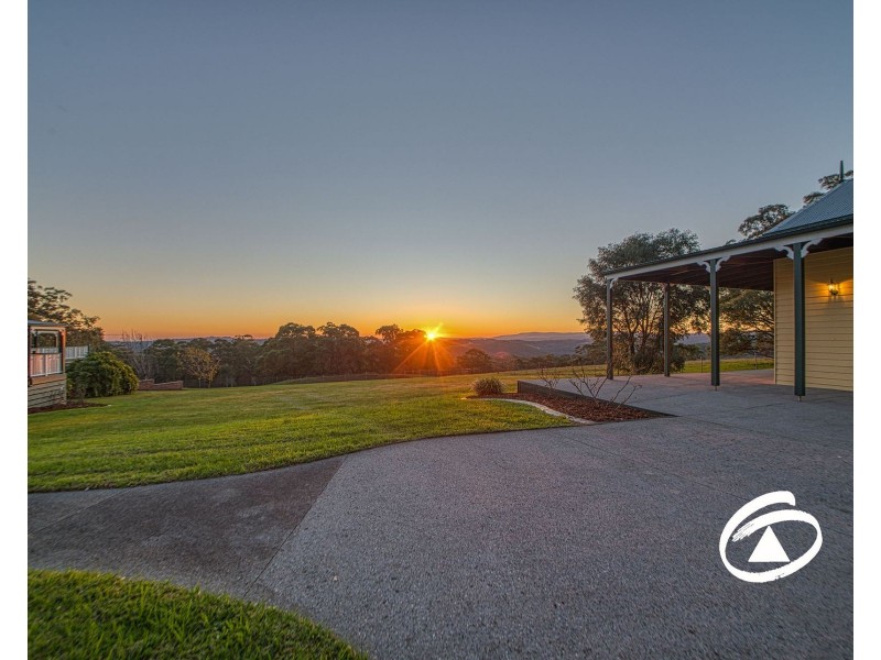 31 Hoyles Road, Pakenham Upper VIC 3810