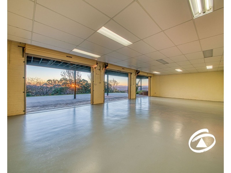 31 Hoyles Road, Pakenham Upper VIC 3810