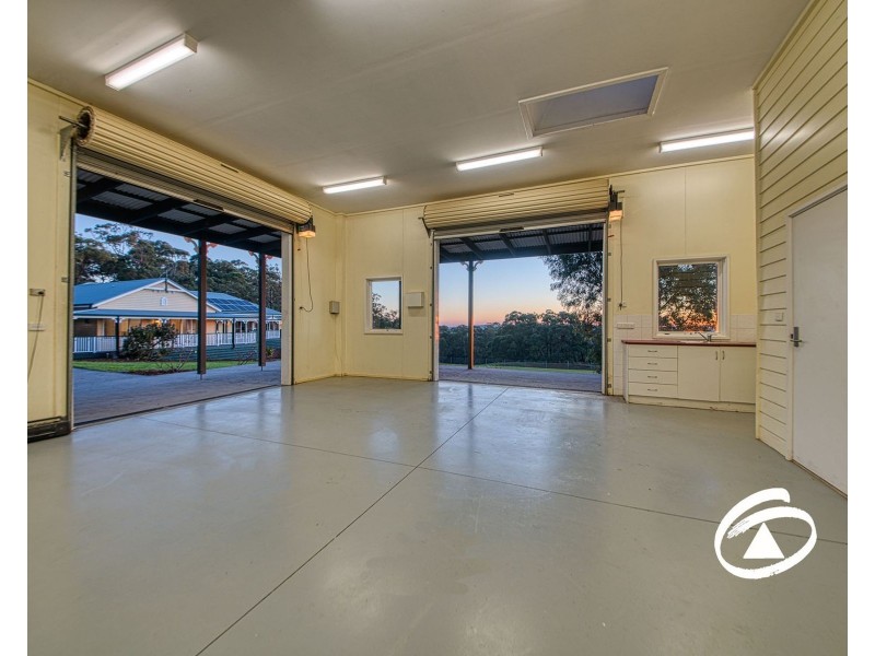 31 Hoyles Road, Pakenham Upper VIC 3810