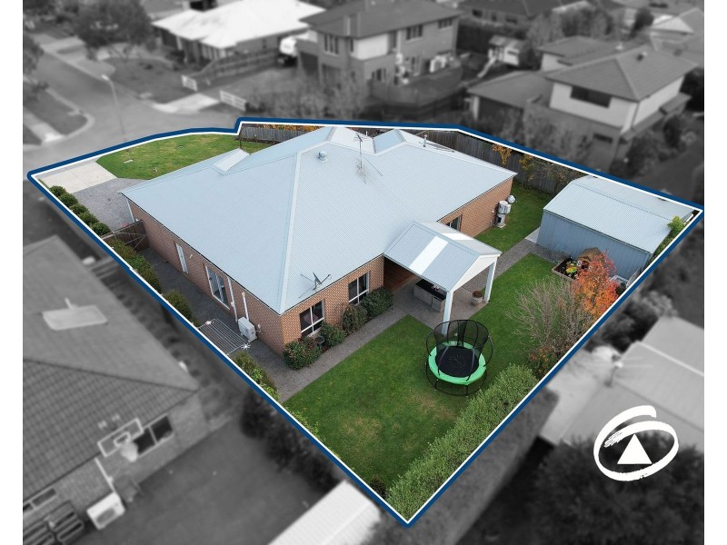 27 Royanne Close, Bunyip VIC 3815