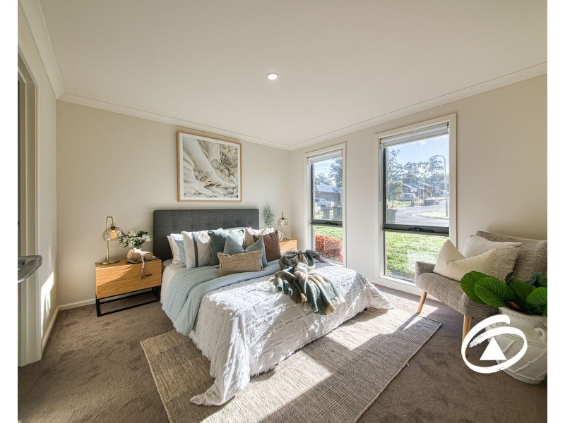 35 Springwater Drive, Drouin VIC 3818