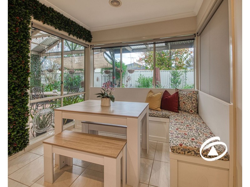 10 Stokes Green, Pakenham VIC 3810