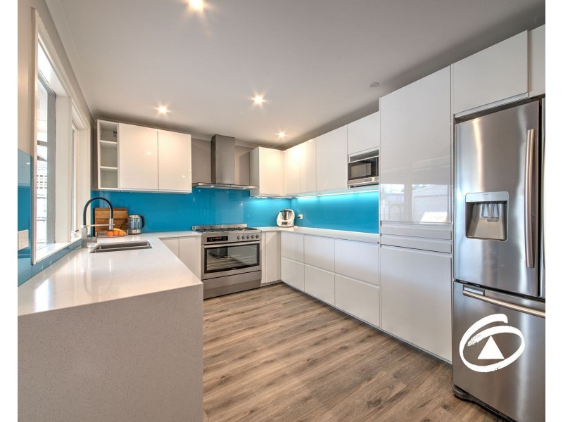 6 Bluegrass Crescent, Pakenham VIC 3810