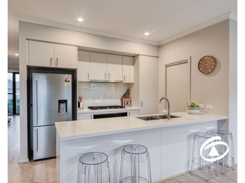 16 Grace Street, Officer VIC 3809