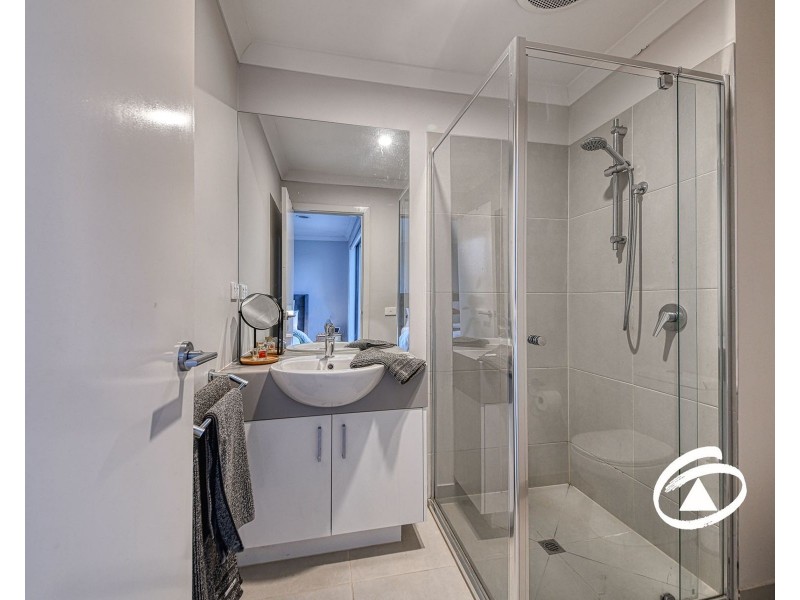 16 Grace Street, Officer VIC 3809