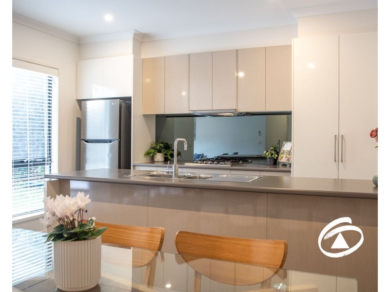 1 Officedale Rd, Officer VIC 3809