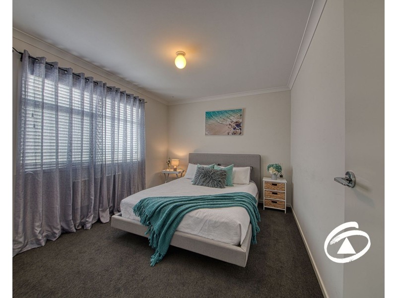 1 Officedale Rd, Officer VIC 3809