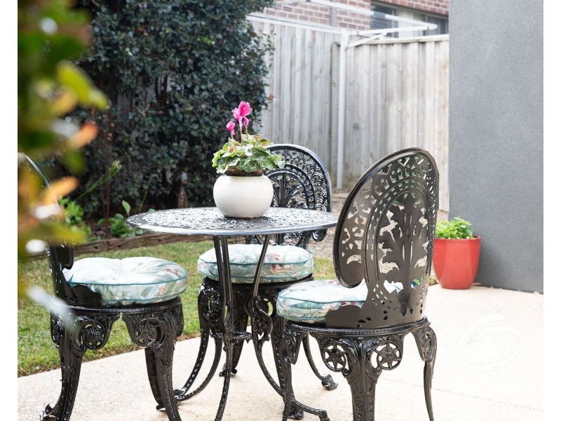 1 Officedale Rd, Officer VIC 3809