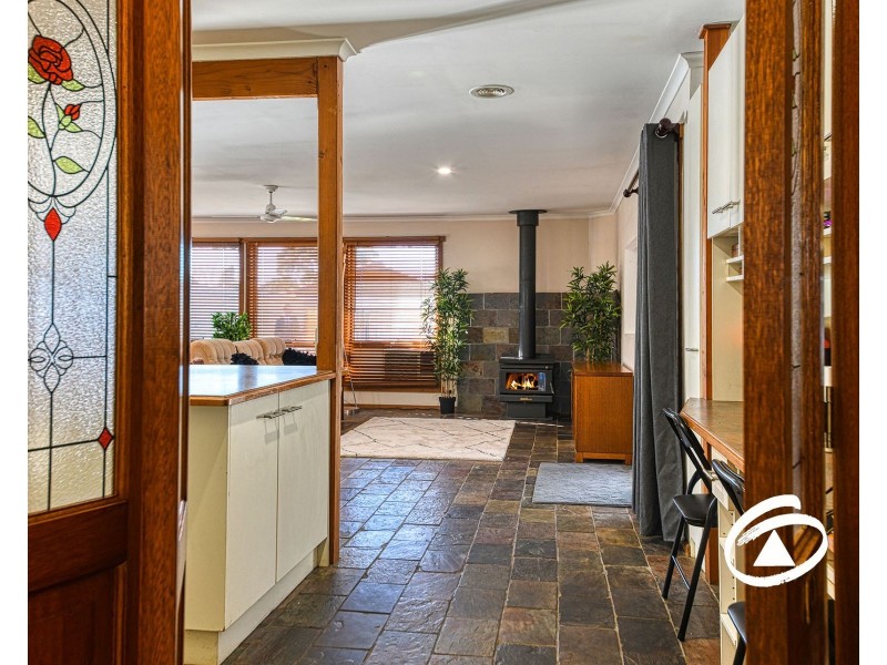 11 Bluegrass Crescent, Pakenham VIC 3810