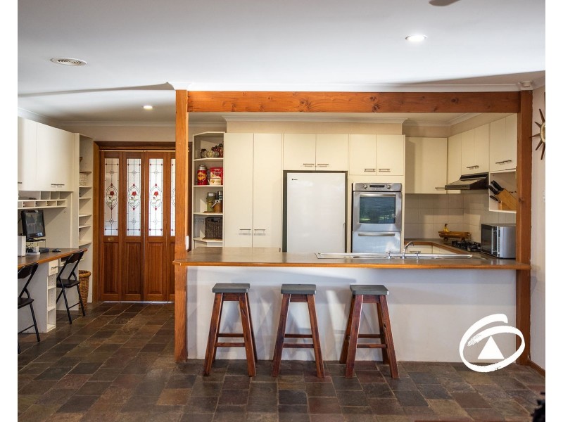 11 Bluegrass Crescent, Pakenham VIC 3810