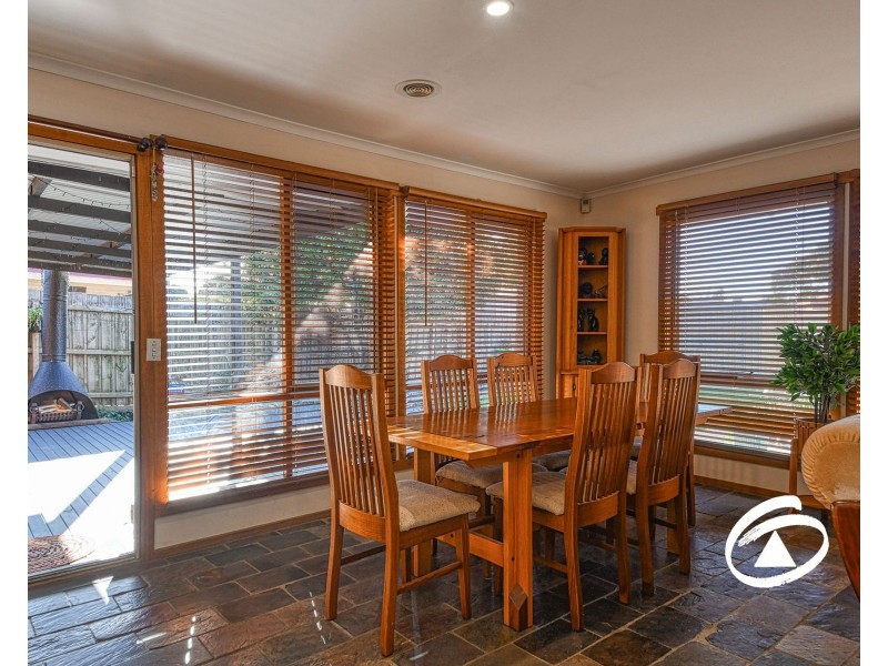 11 Bluegrass Crescent, Pakenham VIC 3810