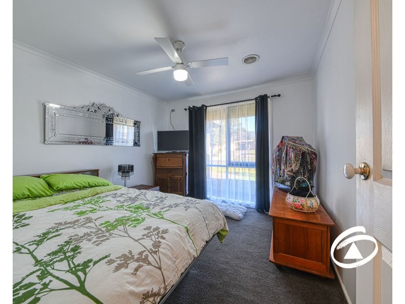 11 Bluegrass Crescent, Pakenham VIC 3810