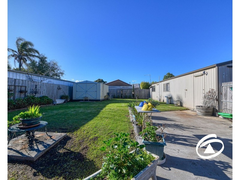 11 Bluegrass Crescent, Pakenham VIC 3810