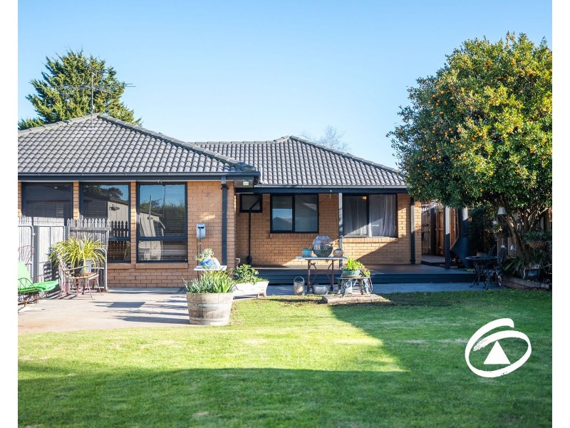 11 Bluegrass Crescent, Pakenham VIC 3810