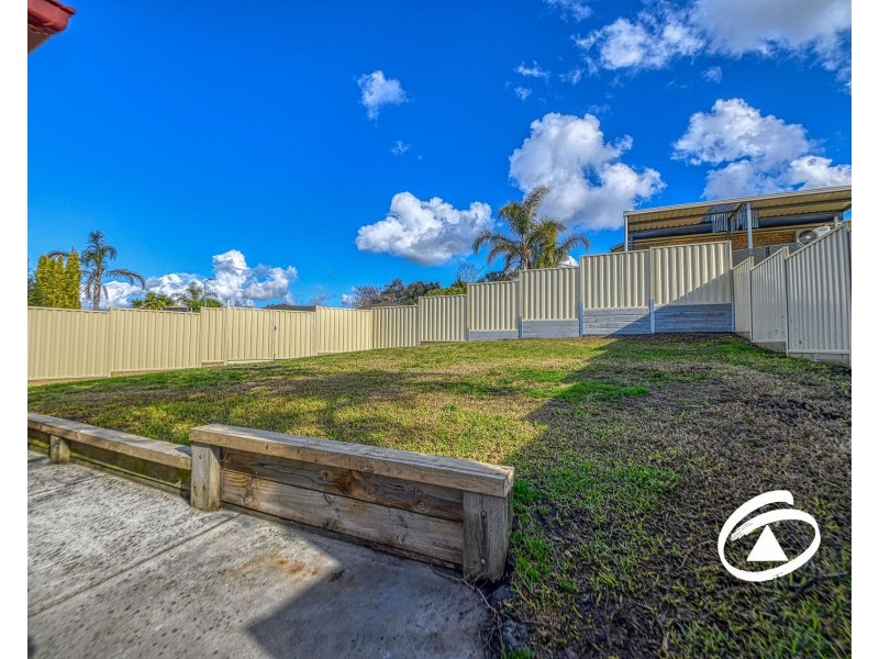 9 Ben Drive, Pakenham VIC 3810