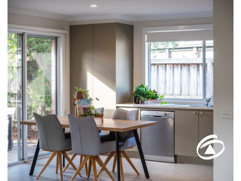 34 Kosta Boda Boulevard, Pakenham VIC 3810