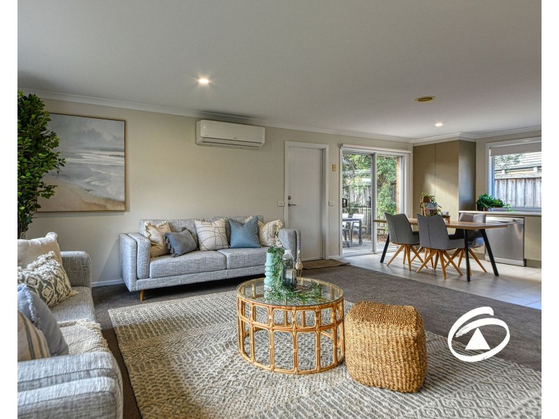 34 Kosta Boda Boulevard, Pakenham VIC 3810