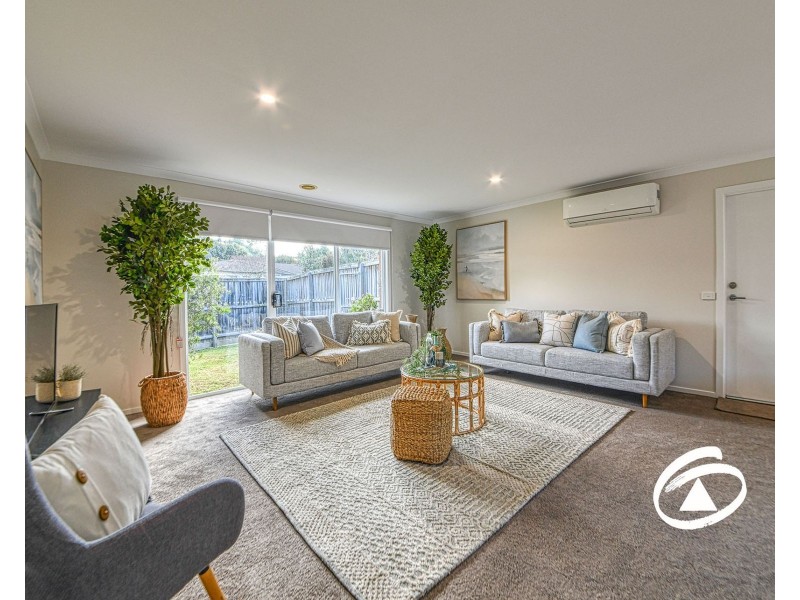 34 Kosta Boda Boulevard, Pakenham VIC 3810