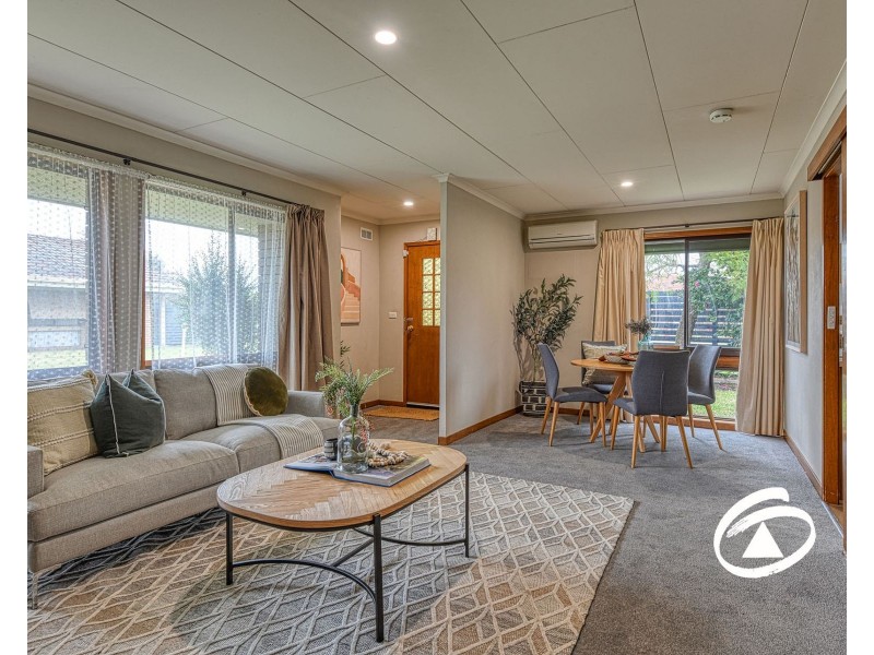 1/13 Snodgrass Street, Pakenham VIC 3810