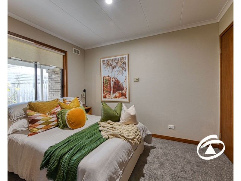 1/13 Snodgrass Street, Pakenham VIC 3810