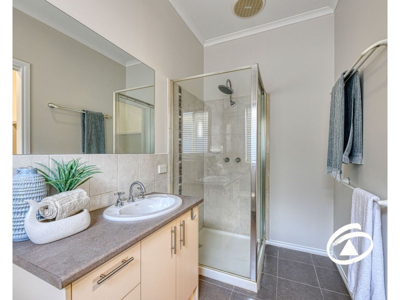 20 Laurina Link, Pakenham VIC 3810