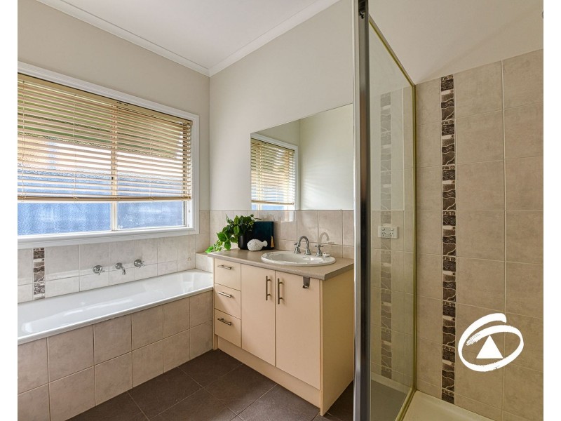 20 Laurina Link, Pakenham VIC 3810