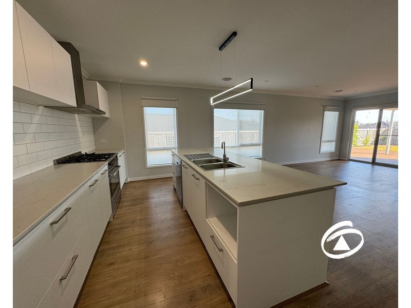 11 Tassel Drive, Warragul VIC 3820