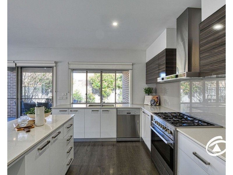 4 Fulton Street, Officer VIC 3809