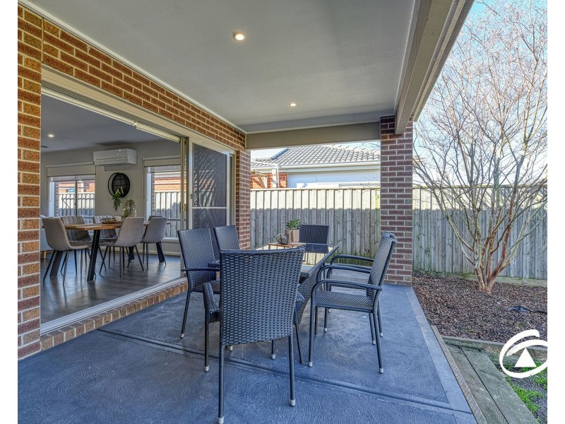 4 Fulton Street, Officer VIC 3809
