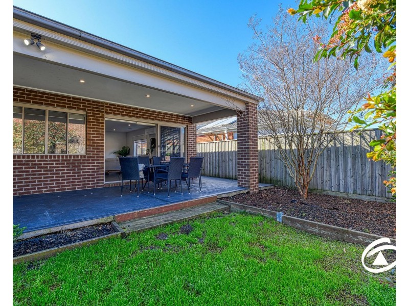 4 Fulton Street, Officer VIC 3809