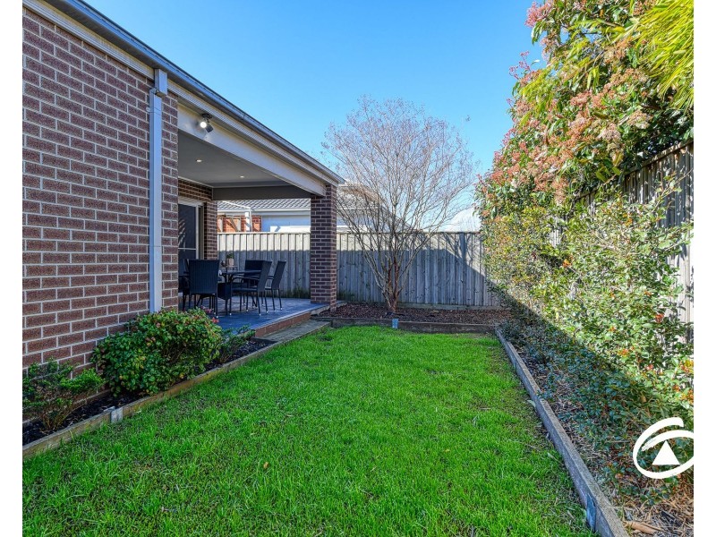 4 Fulton Street, Officer VIC 3809
