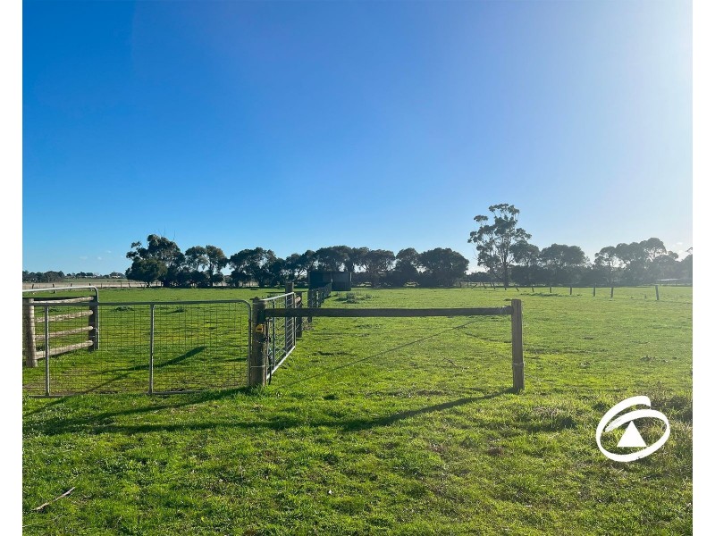 57-59 Main Street, Nar Nar Goon VIC 3812