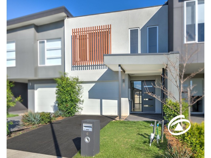 6 Debra Avenue, Pakenham VIC 3810