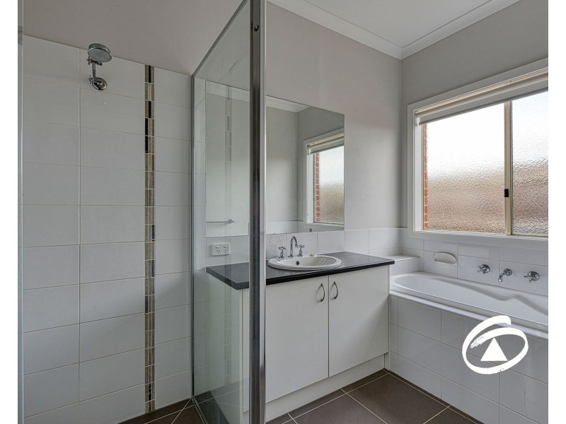 91 Cook Street, Drouin VIC 3818