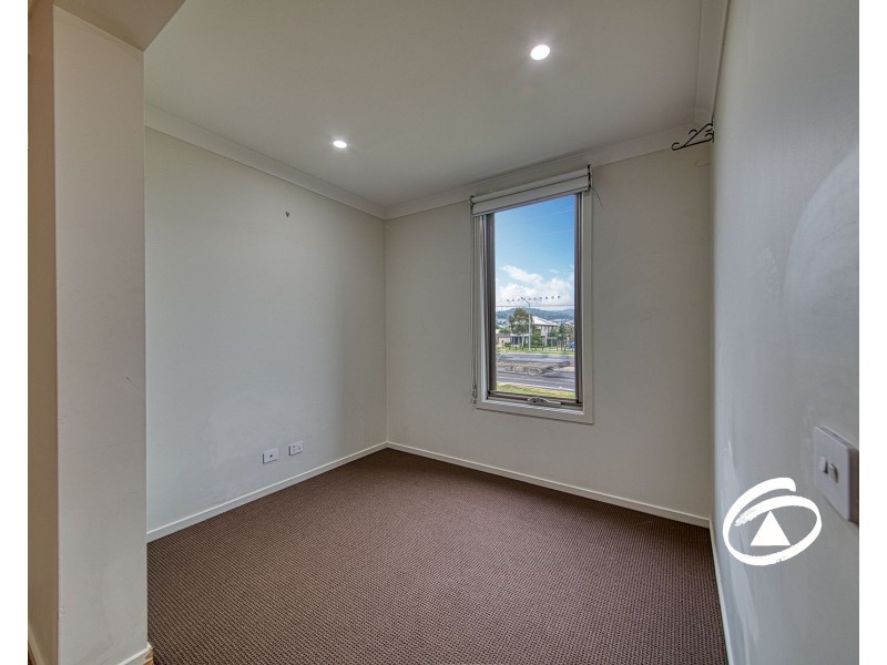 10 Ezra Crescent, Officer VIC 3809