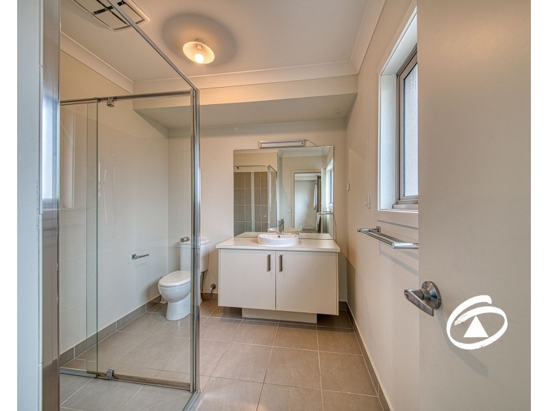 10 Ezra Crescent, Officer VIC 3809