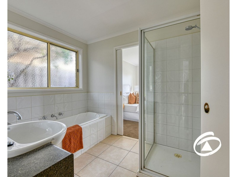 2 Tongola Court, Cranbourne VIC 3977