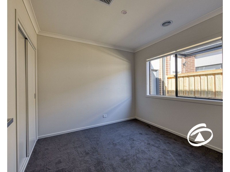 15 Allan Close, Pakenham VIC 3810
