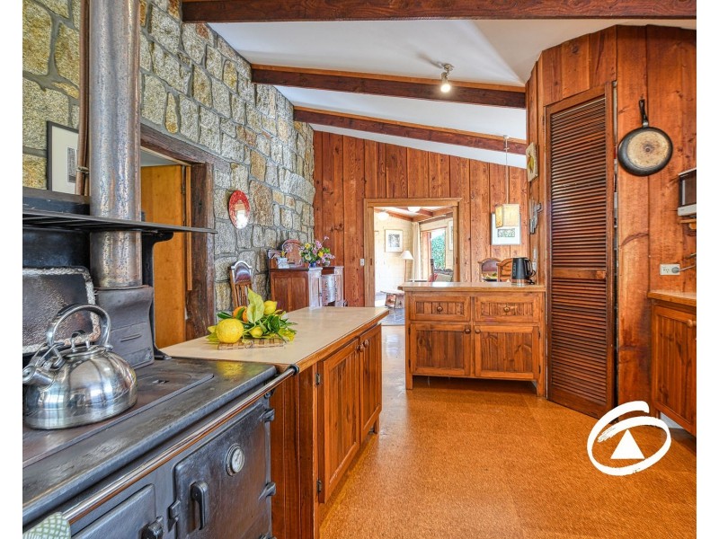 40 Manoora Road, Maryknoll VIC 3812