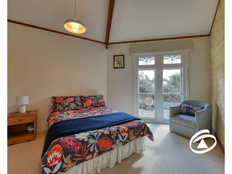 40 Manoora Road, Maryknoll VIC 3812