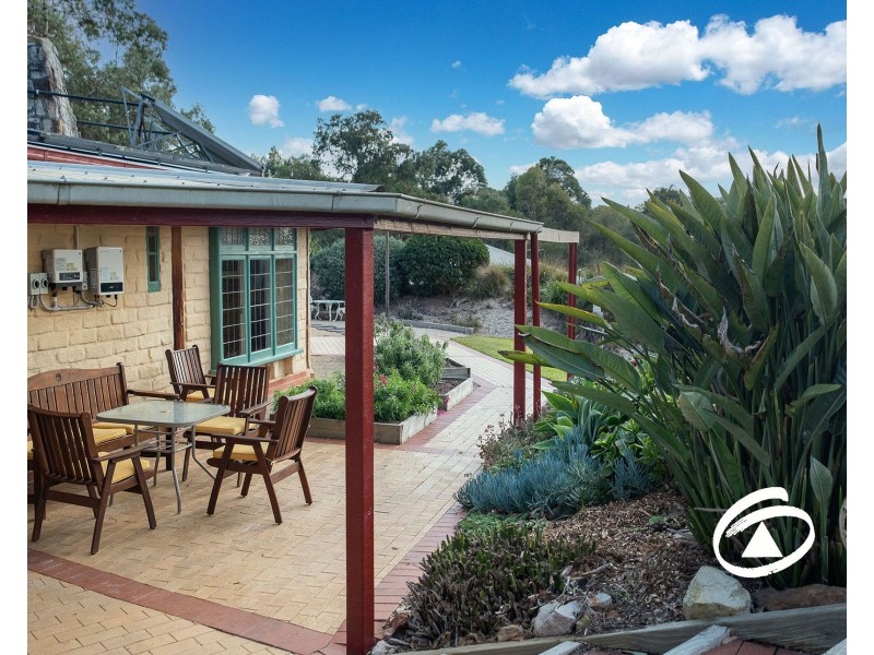 40 Manoora Road, Maryknoll VIC 3812