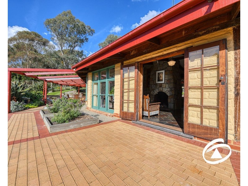 40 Manoora Road, Maryknoll VIC 3812
