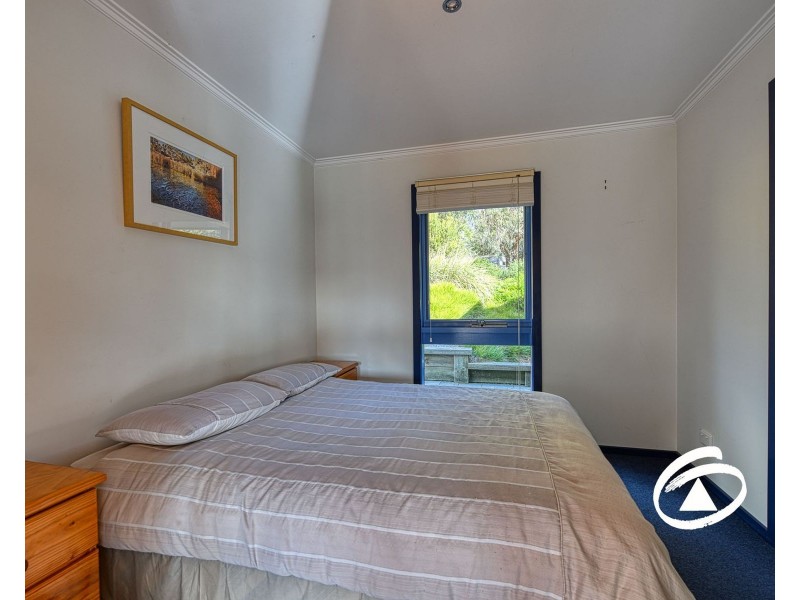 40 Manoora Road, Maryknoll VIC 3812