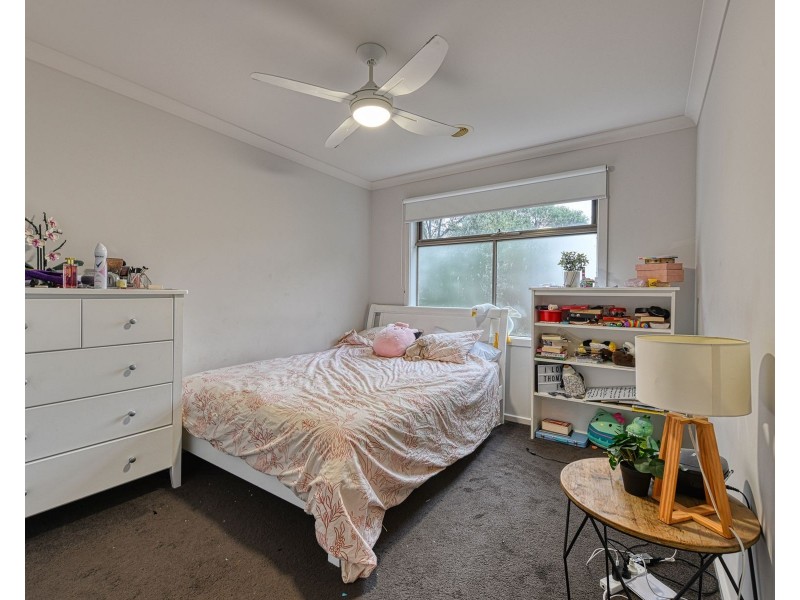 32/23 Atlantic Drive, Pakenham VIC 3810