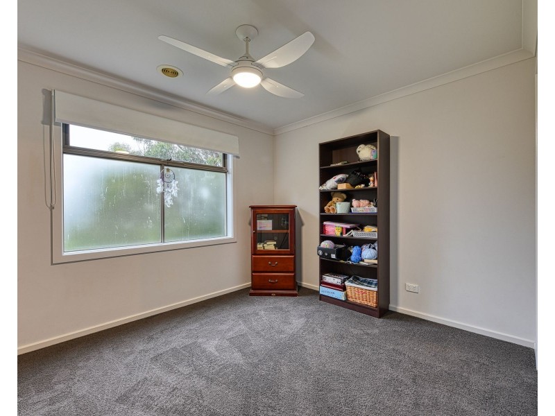 32/23 Atlantic Drive, Pakenham VIC 3810