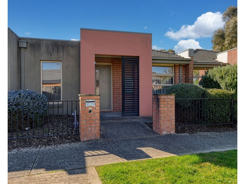 4 Midori Lane, Officer VIC 3809
